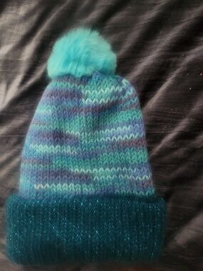 Brand New w/ tag Teal & Aqua Pom Beanie Hat